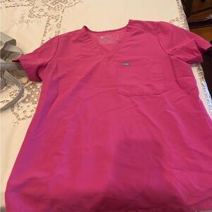 💛 FIGS | Technical Collection Scrub Top Size Small